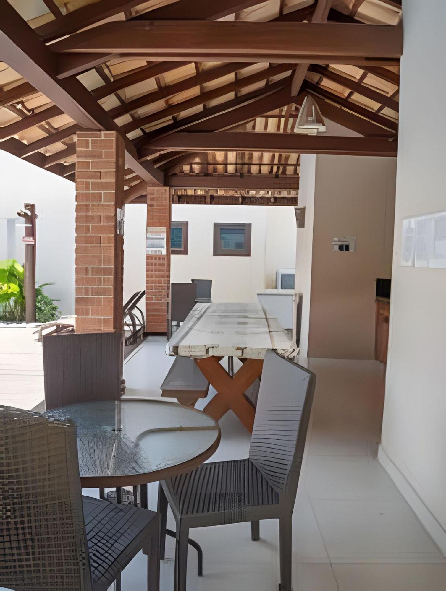 Taperapuan Apartment: Beachside Retreat With Pool And Bbq * Porto Seguro