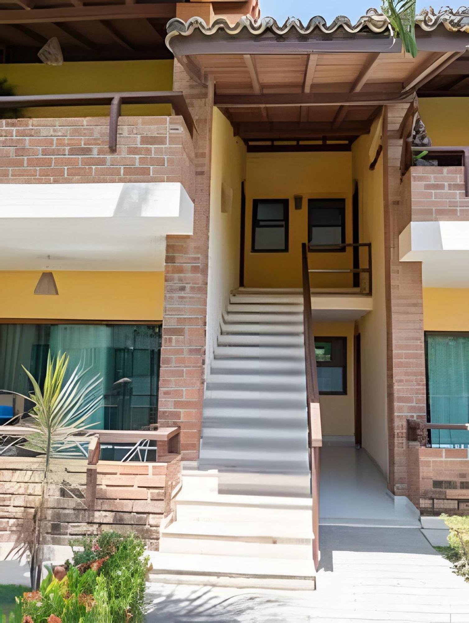 Taperapuan Apartment: Beachside Retreat With Pool And Bbq Porto Seguro