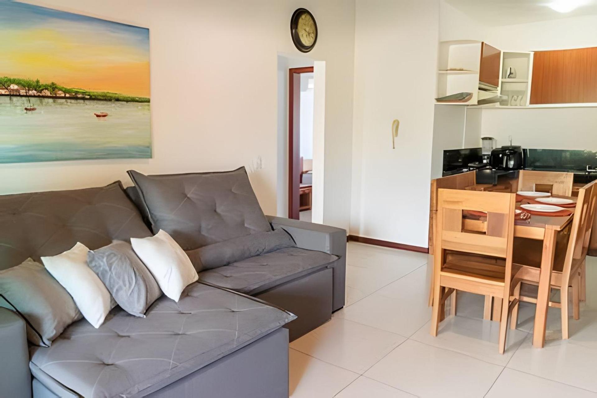 Casa de férias Taperapuan Apartment: Beachside Retreat With Pool And Bbq Porto Seguro